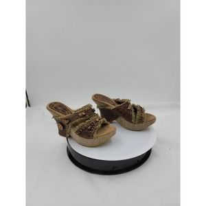NWOT Rouge Frayed Beaded Tan/Brown Slip On wedge heel sandal 7.5